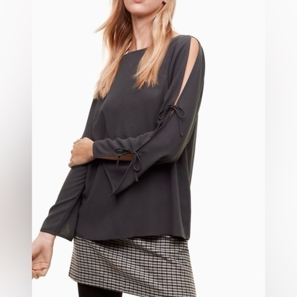 3/$30 _ ARITZIA | WILFRED Pozzi Black Open Tie Sleeve Blouse chestnut Brown- XS